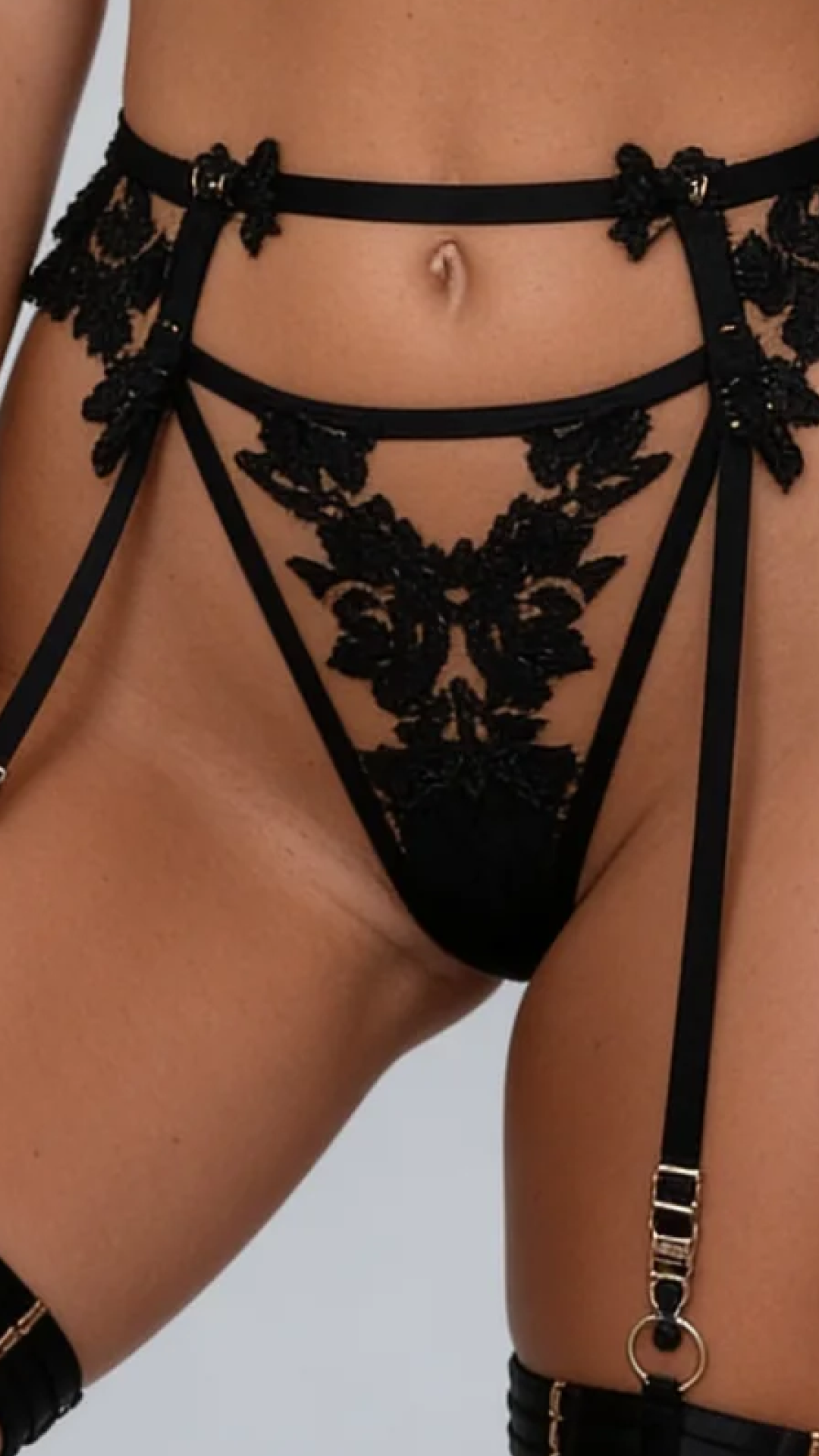 Stella 4-Piece Lace Set with Garter Belt